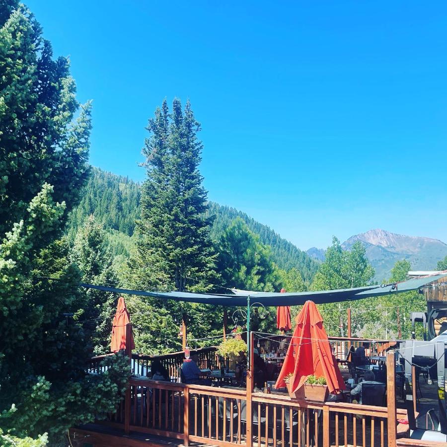 Silver Fork Lodge & Restaurant Brighton 外观 照片